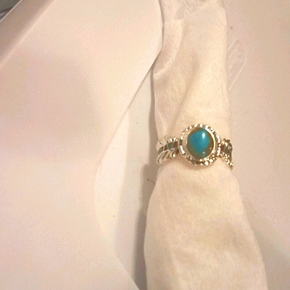 Sterling Silver Turquoise Ring size 6